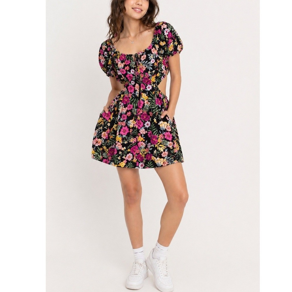 Floral Cutout Junior Dress Side Cutout Puff Sleeve Cottagecore Festival Med